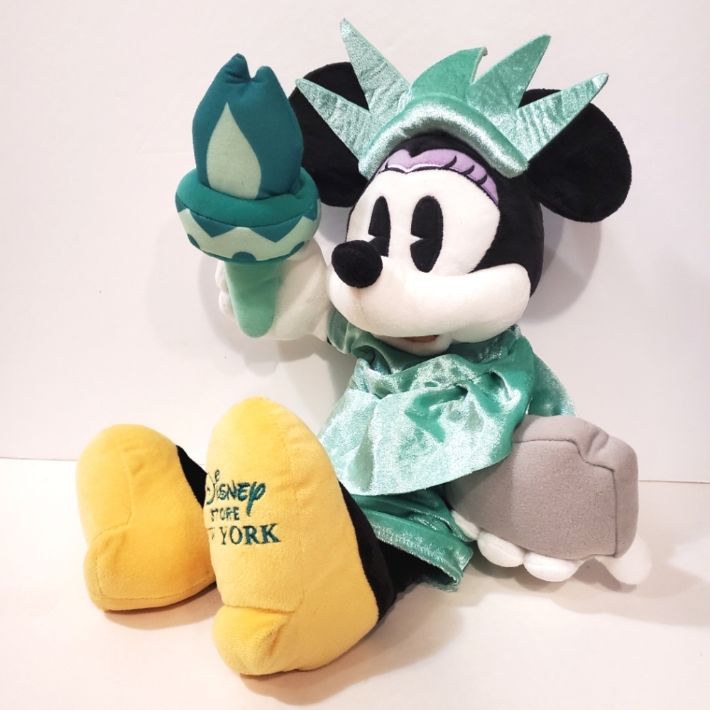Disney Minnie Mouse Statue of Liberty Plush  (NWT)